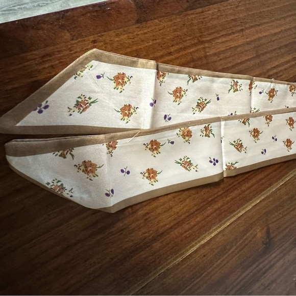 NWT multi purpose skinny scarf or Twilly - Picture 2 of 6